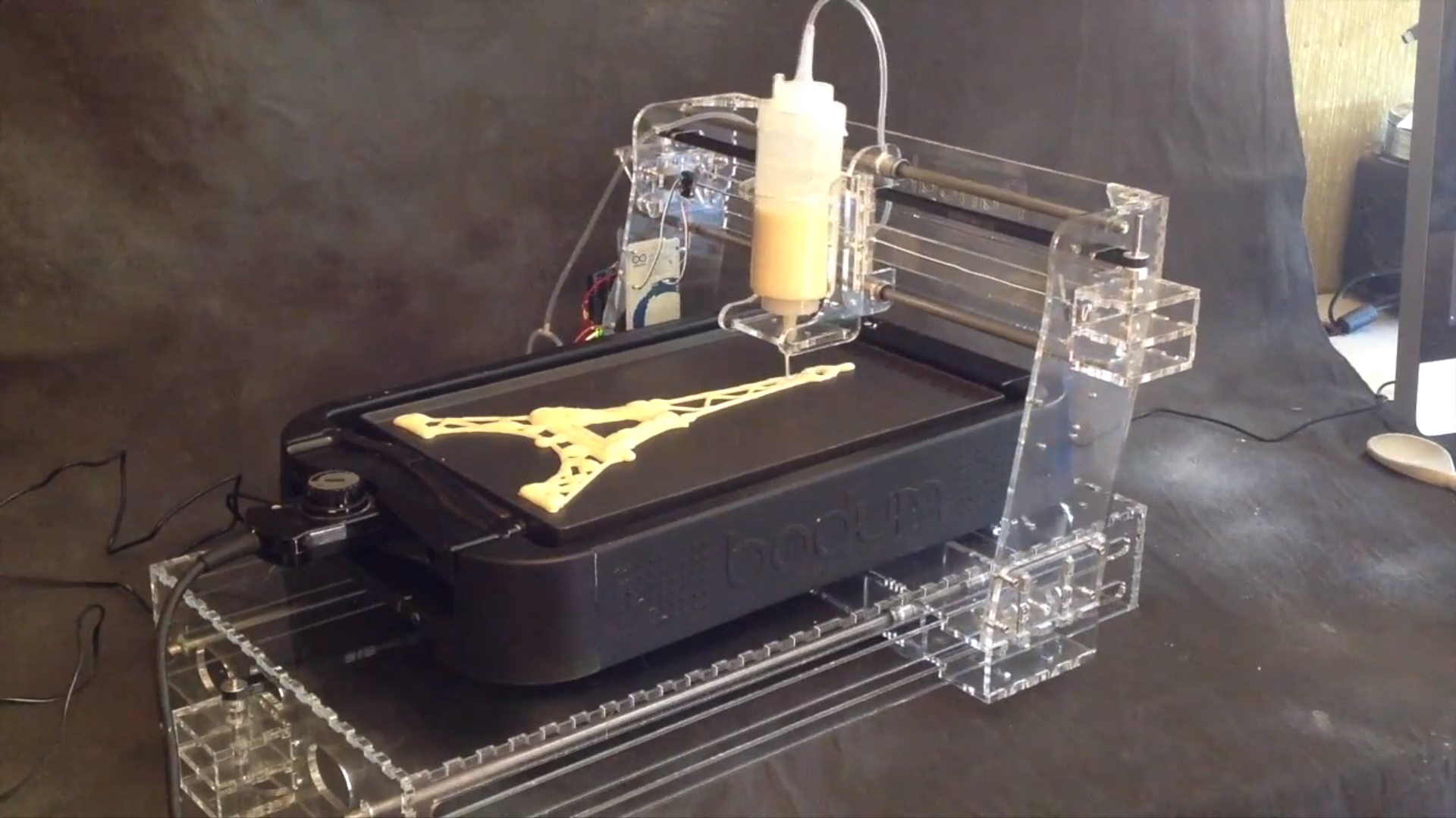 3D打印機(jī)現(xiàn)場(chǎng)完美解決40軍實(shí)戰(zhàn)演練裝備障礙
3d打印模型,3d打印材料,3d打印是什么,3d打印筆,3d打印心臟,3d打印軟件